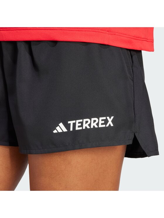 adidas adidas Szorty sportowe 144093 Czarny Regular Fit