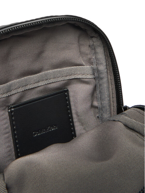 Calvin Klein Calvin Klein Плоска сумка Puffer Utility Phone Crossbody LV04D1115G Чорний