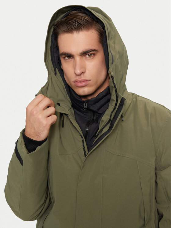 Halti Halti Зимно яке Bergga 065-0426 Зелен Relaxed Fit