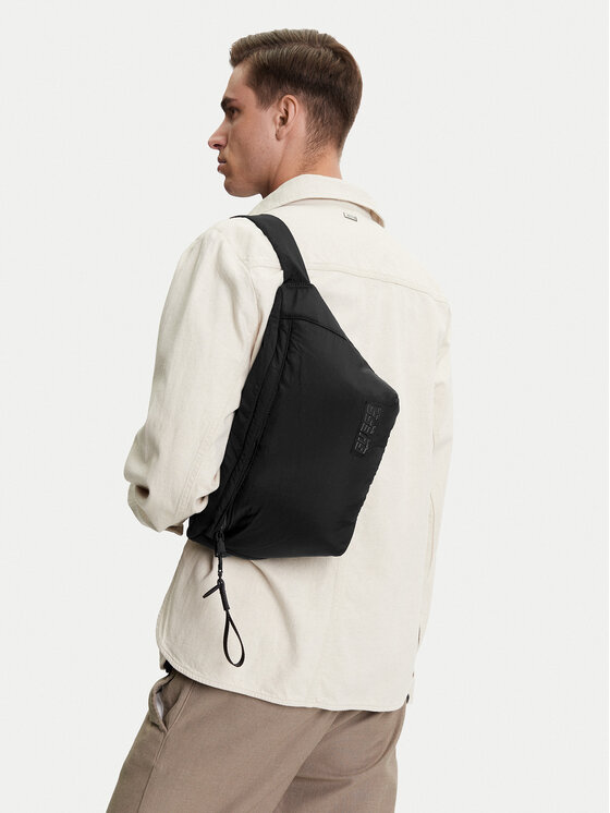Guess Guess torba za okoli pasu Z5GZ08 WH2Z0 Črna