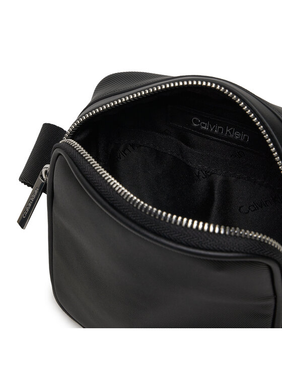 Calvin Klein Calvin Klein Somiņa Ck Est. Pu Cube Reporter K50K511861 Melns