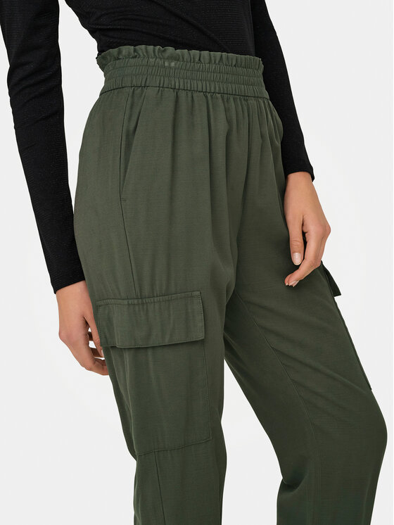 ONLY ONLY Joggers Aris 15245364 Zöld Relaxed Fit