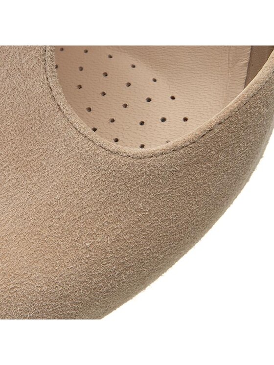 Clarks kendra flower store