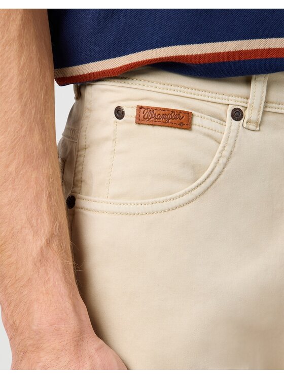 Wrangler Wrangler Spodnie materiałowe 112362472 Beżowy Slim Fit