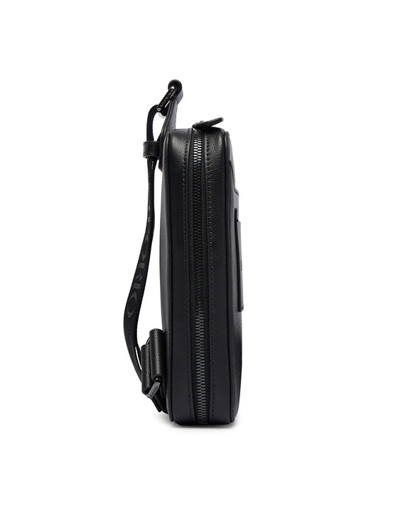 Emporio Armani Emporio Armani Ľadvinka EM001613 AF13788 UC001 Čierna