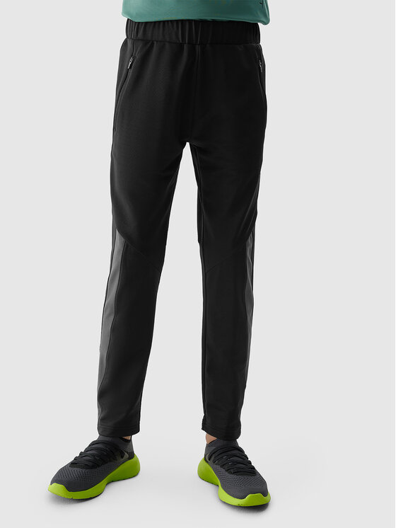 4F 4F Spodnie dresowe 4FJWSS24TFTRM519-20S Czarny Regular Fit