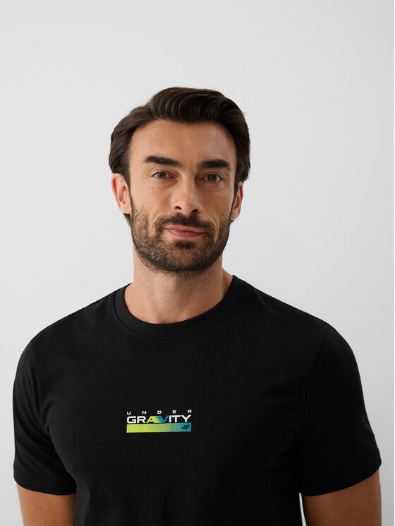 4F 4F T-Shirt IRON MODE Černá Regular Fit