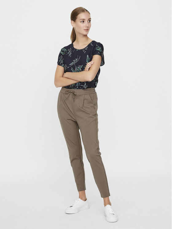 Vero Moda Vero Moda Szövet nadrág Eva 10197909 Barna Loose Fit