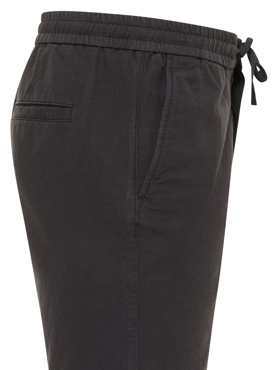Mustang Mustang Pantaloncini di tessuto Linen 1016459 Nero Loose Fit