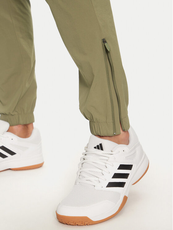 adidas adidas Штани outdoor Terrex Utilitas IQ3505 Зелений Regular Fit