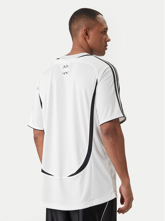 adidas adidas T-Shirt adicolor Teamgeist KD5852 Biały Regular Fit