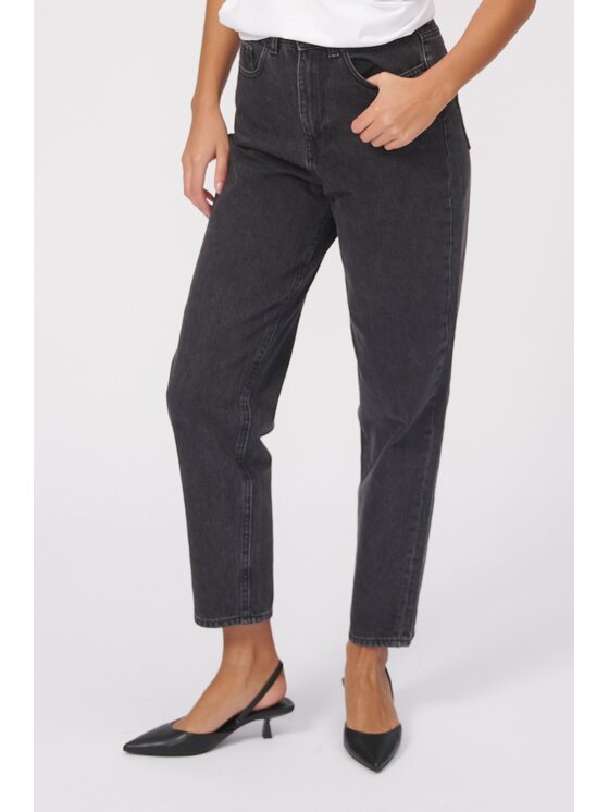 TeeShoppen TeeShoppen Jeansy Oryginalne dżinsy Mom Performance Czarny Boyfriend Fit