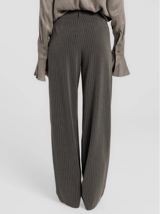 MANDRAGORA MANDRAGORA Pantaloni da donna Gante Grigio Standard Fit