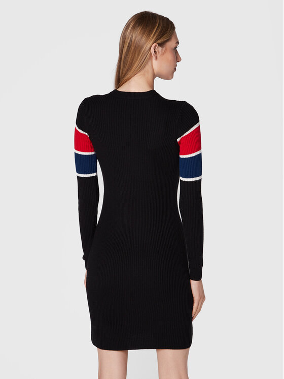 LOVE MOSCHINO LOVE MOSCHINO Strickkleid WSE1611X 1148 Schwarz Slim Fit