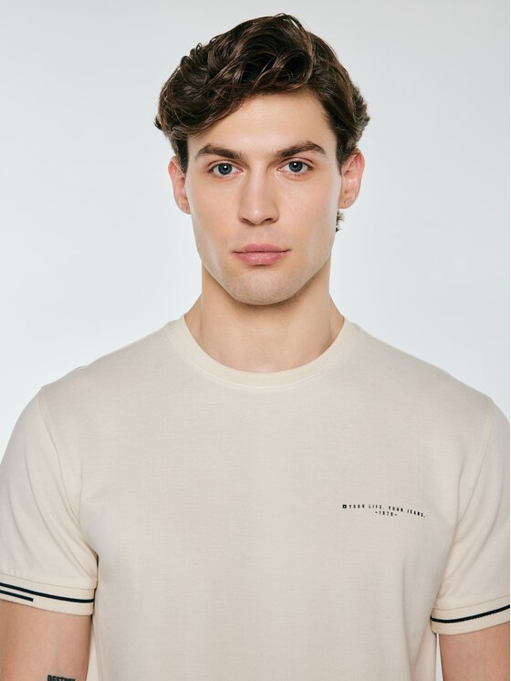 BIG STAR BIG STAR T-Shirt WLADER Kremowy Basic Fit