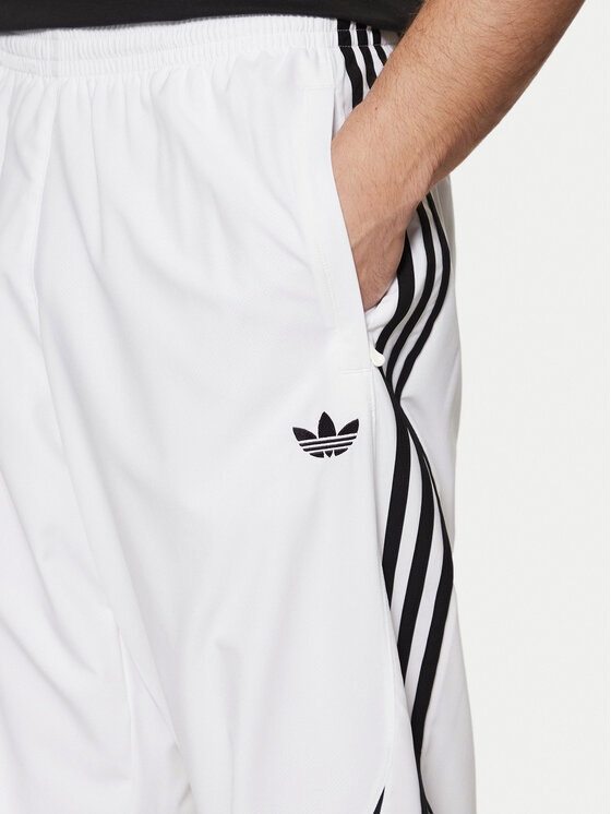adidas adidas Spodnie dresowe adicolor Teamgeist JP1119 Biały Regular Fit