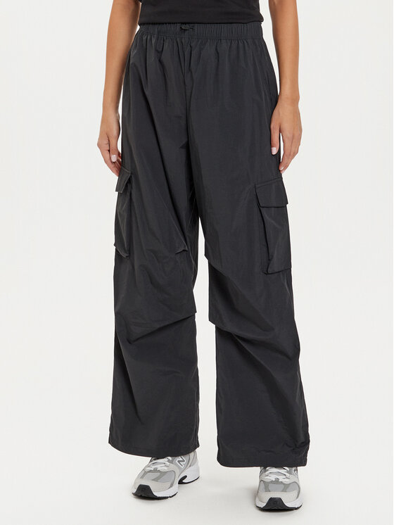 New Balance New Balance Donji dio trenerke WP43534 Crna Relaxed Fit