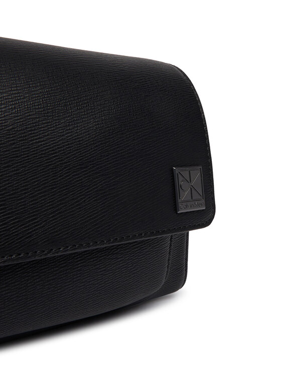 Calvin Klein Calvin Klein Geantă Emblem Hw Small Slap Messenger LV04D3367G Negru