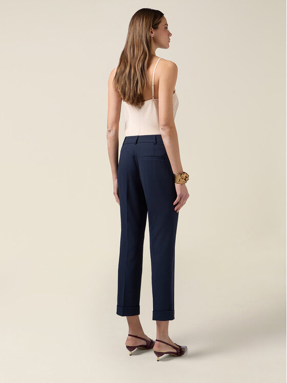 Oltre Oltre Pantaloni di tessuto P079R108899N034 Blu Cropp Fit