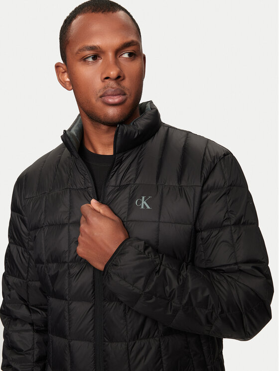 Calvin Klein Jeans Calvin Klein Jeans Μπουφάν πουπουλένιο J30J324981 Μαύρο Regular Fit