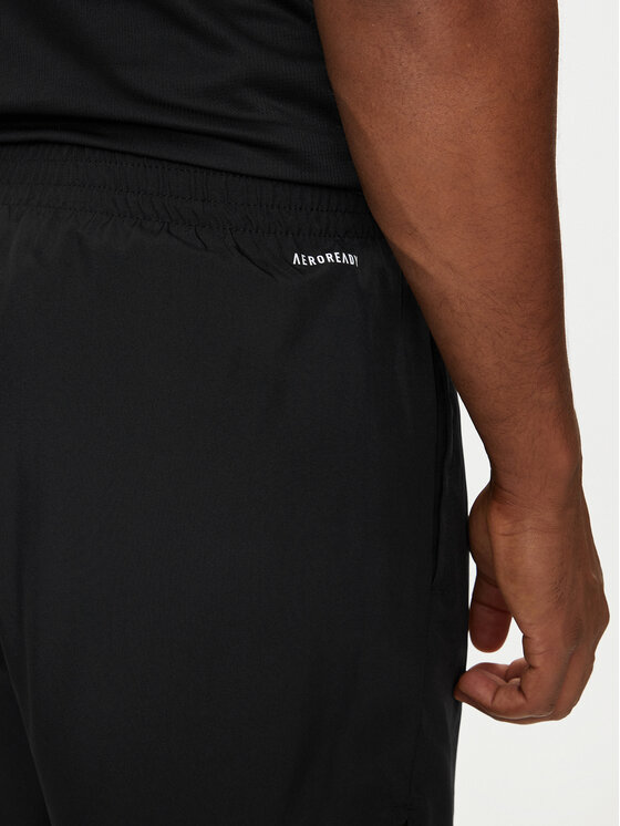 adidas adidas Спортивні шорти Run It IL7232 Чорний Regular Fit