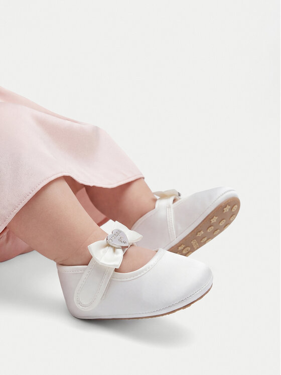 Guess Guess Pusbačiai CEO-CM250408-5 Balta