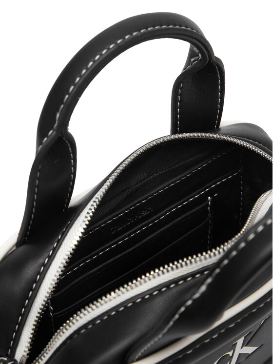 Calvin Klein Calvin Klein Soma Contrast Ck Mini Bauletto Bag LV04F1257G Melns