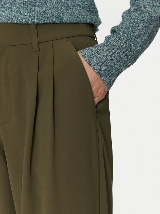 Gap Gap Hlače 855968-02 Zelena Straight Fit
