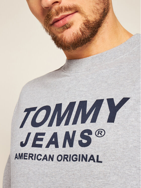 Tommy Jeans Felpa Essential Graphic Crew DM0DM08405 Grigio Regular Fit •  Modivo.it