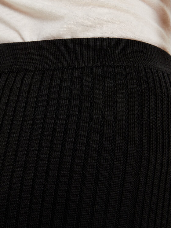 Luisa Spagnoli Luisa Spagnoli Puzdrová sukňa Maionese 58497 Čierna Slim Fit
