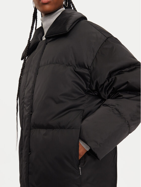 Calvin Klein Calvin Klein Kurtka puchowa K20K207720 Czarny Regular Fit