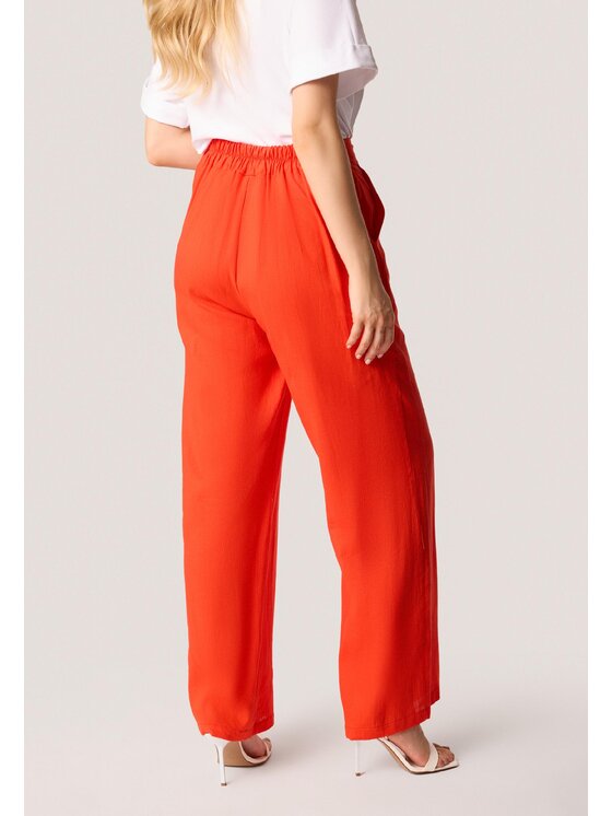 QUIOSQUE QUIOSQUE Dámske nohavice Quiosque 3UI001601 Červená Regular Fit