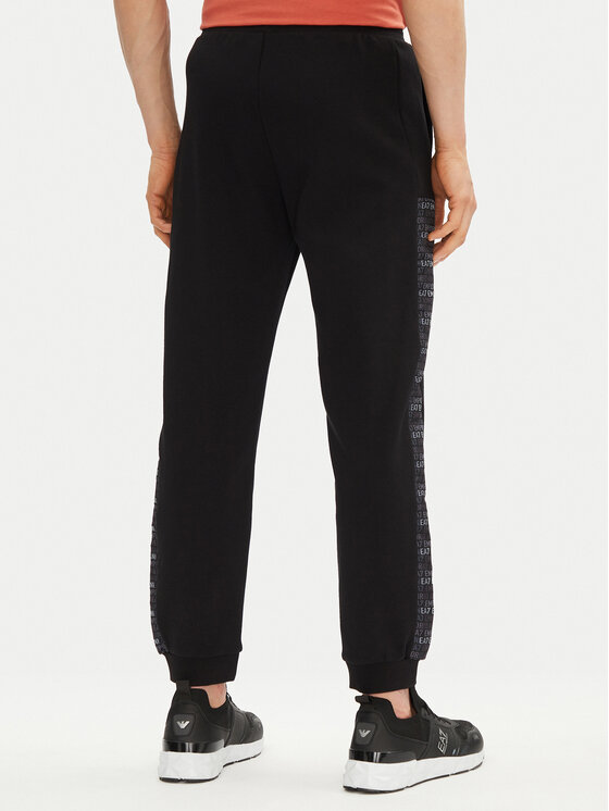 EA7 Emporio Armani EA7 Emporio Armani Spodnji del trenirke 7M000216 AF12660 UC001 Črna Regular Fit