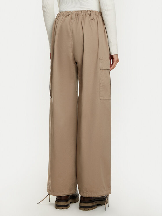 Converse Converse Pantaloni di tessuto 10026957-A03 Beige Relaxed Fit