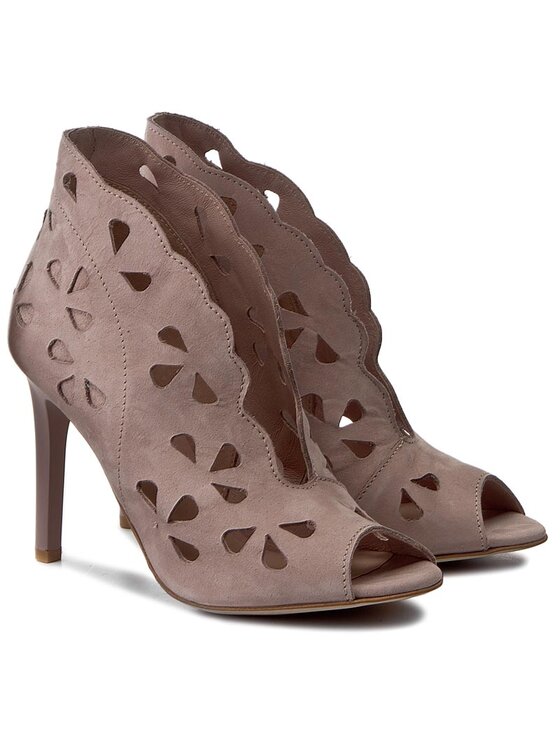 Carinii Carinii Туфлі на шпильці B3990 Бежевий