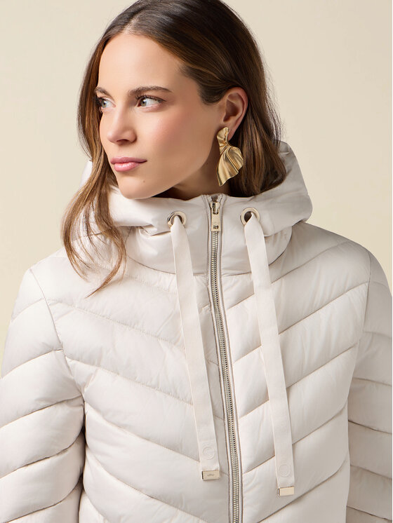 Oltre Oltre Kurtka puchowa F049J000207N011 Biały Boxy Fit