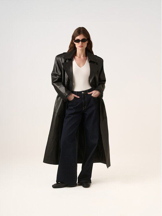 La Mania La Mania Spodnie dresowe LIVVY Granatowy Classic Fit