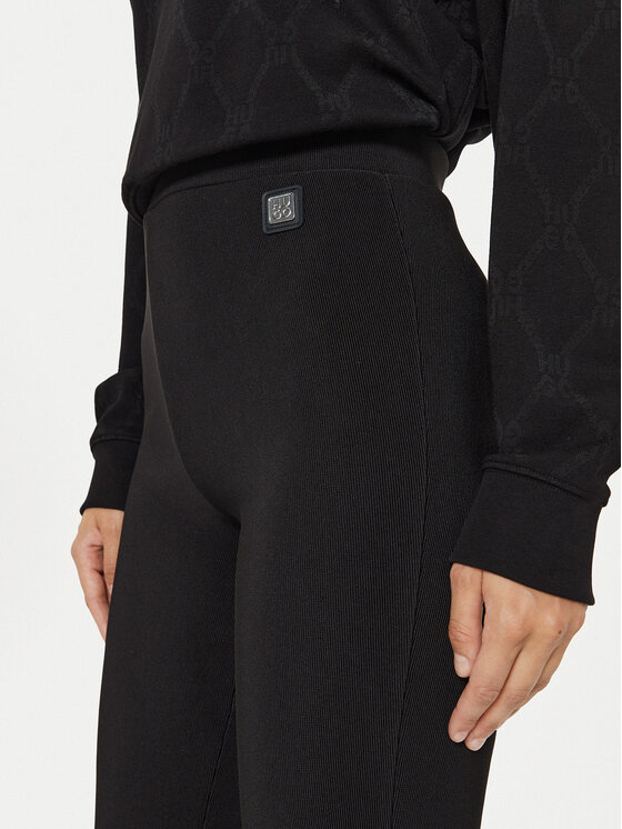 HUGO Hugo Hlače iz tkanine Naessa 50517459 Črna Slim Fit