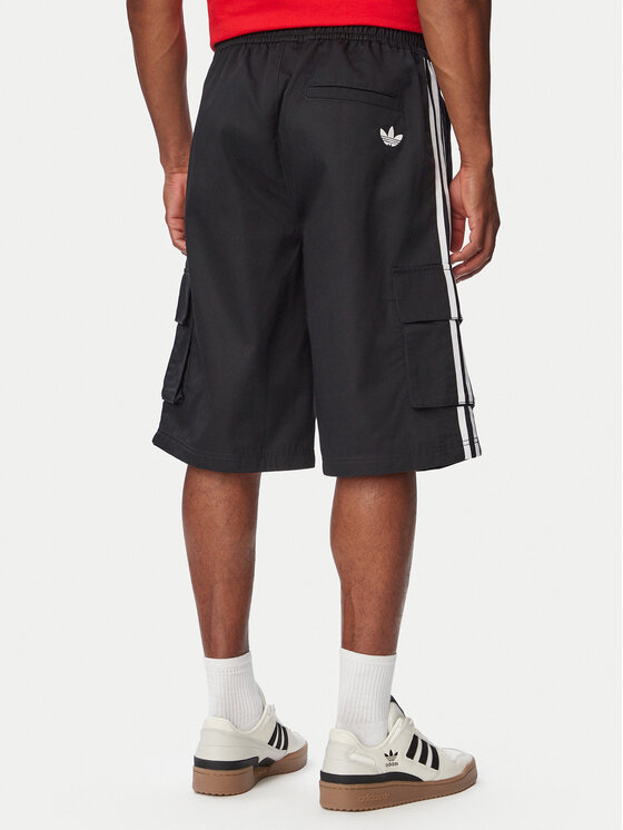 adidas adidas Шорти з тканини Adicolor Cotton Twill Cargo Shorts KS9929 Чорний Relaxed Fit