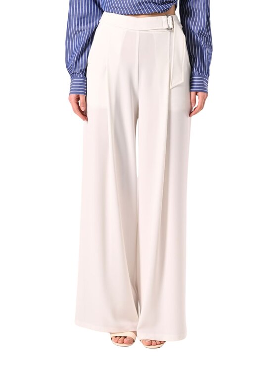 Rinascimento Rinascimento Σορτς υφασμάτινο Pantalone largo Λευκό Comfortable Fit