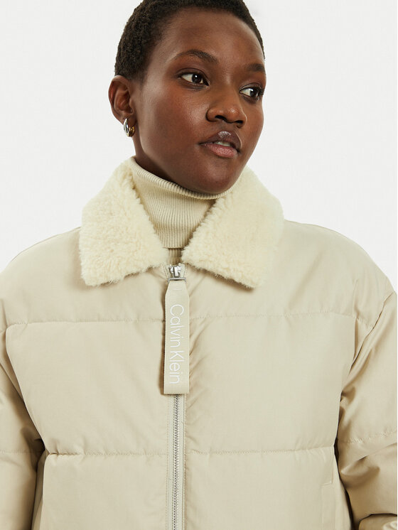 Calvin Klein Jeans Calvin Klein Jeans Зимно яке Aviator J20J224121 Бежов Relaxed Fit