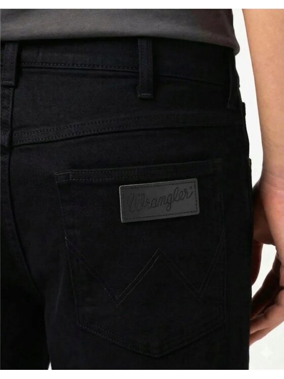 Wrangler Wrangler Szorty jeansowe CARPENTER Czarny Regular Fit
