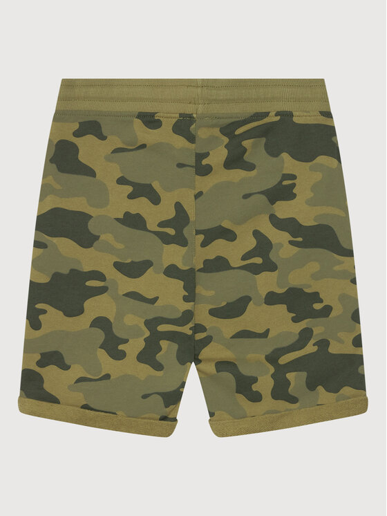 United Colors Of Benetton United Colors Of Benetton Szorty sportowe 39A6C900B Zielony Regular Fit