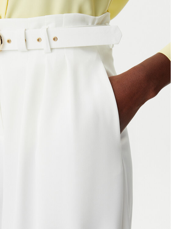 Rinascimento Rinascimento Pantaloni culotte CFC0122530003 Bianco Regular Fit