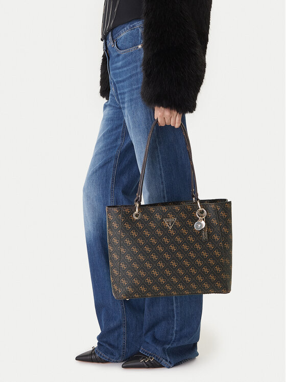 Guess Guess Дамска чанта Noelle II HWQG96 72250 Черен