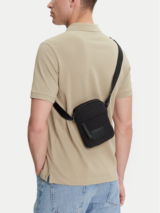 Calvin Klein Jeans Calvin Klein Jeans Taška cez rameno Metro Nylon Reporter Bag LV04G3089G Čierna