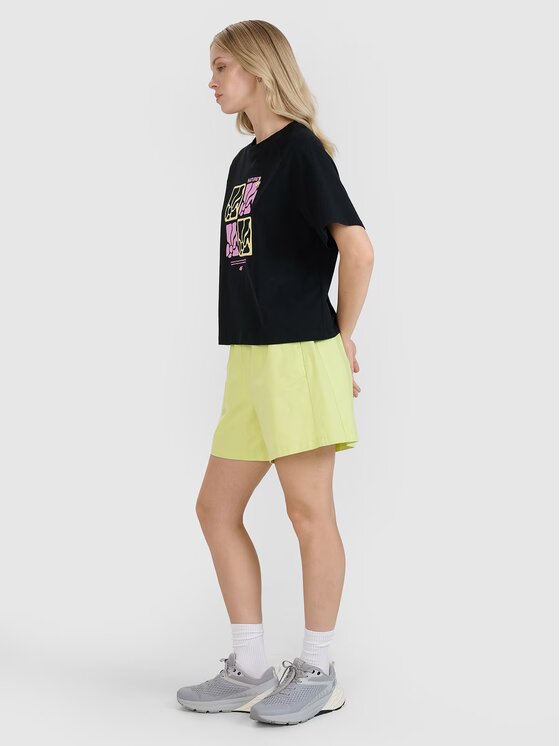 4F 4F Bavlnené šortky 4FRSS25TSHOF750-73S Žltá Regular Fit