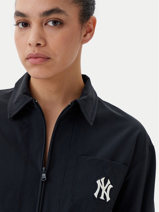 Champion Champion Prijelazna jakna 117976 Crna Regular Fit