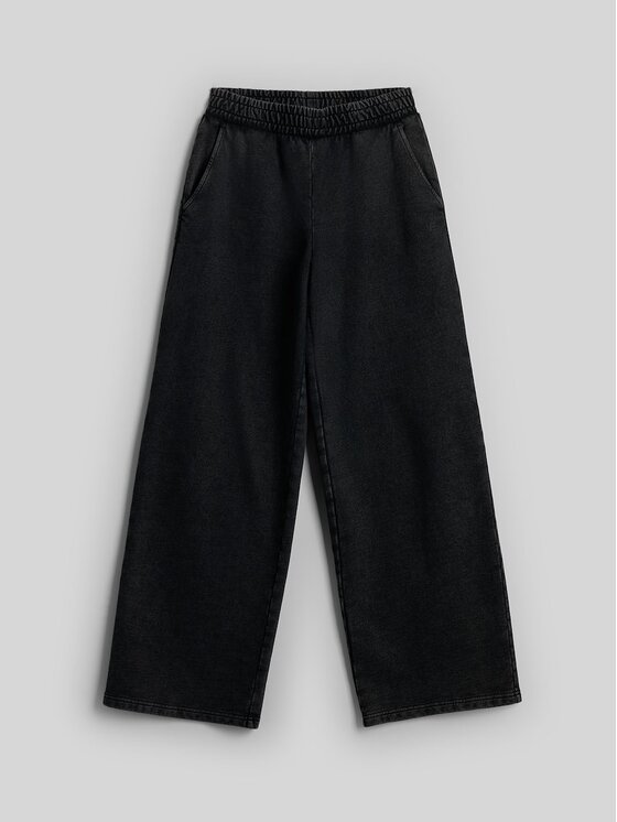 4F 4F Pantaloni da tuta OUTLAND Nero Regular Fit