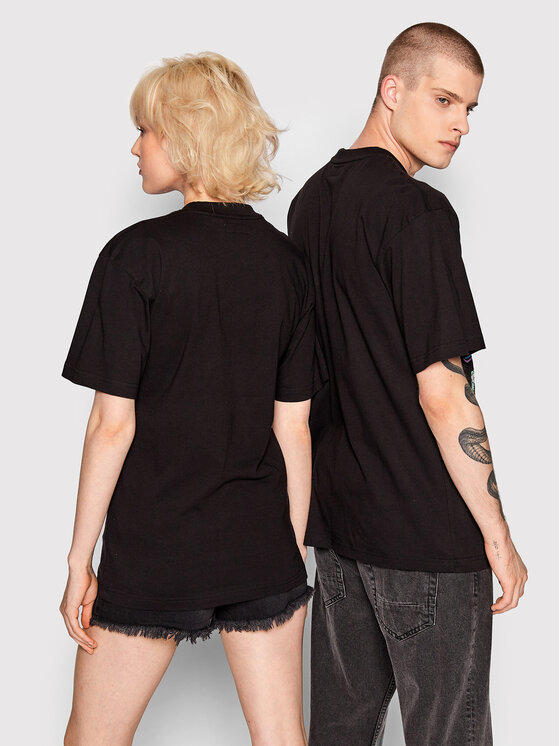 Market Market Majica Unisex SMILEY Into The Unknown 399001083 Črna Relaxed Fit